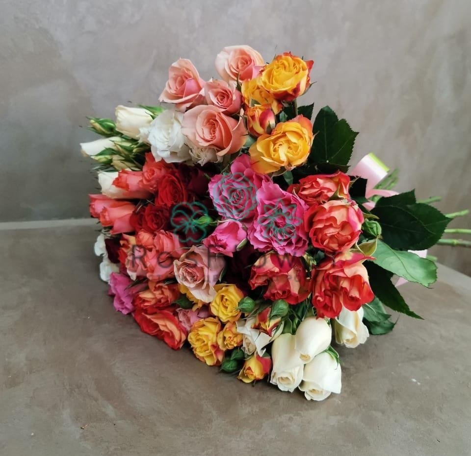 Букет цветов из: Розы в Уруссу