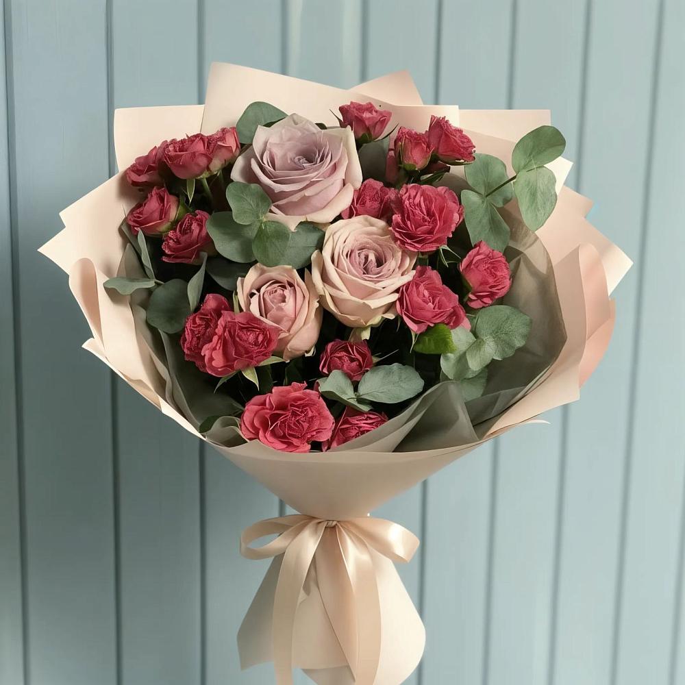 Букет цветов из: Гвоздики и Розы в Уруссу