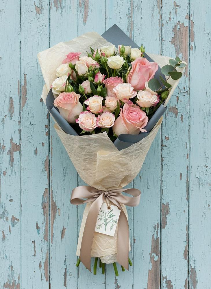 Букет цветов из: Розы в Уруссу