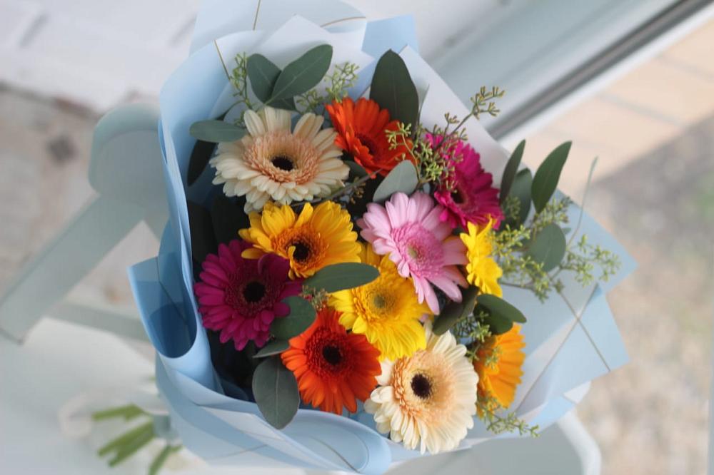 Букет цветов из: Герберы в Уруссу