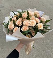 Букет Кремовые розы Латте в Уруссу