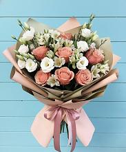 Букет цветов из:  Розы, Альстромерии и Лизиантусы #REPLACE_PRED# Уруссу