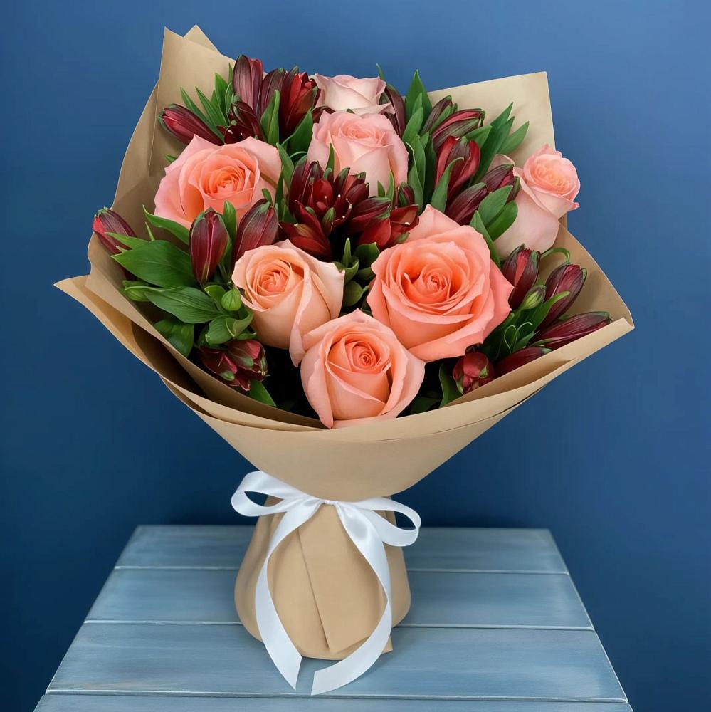 Букет цветов из: Розы и Альстромерии в Уруссу