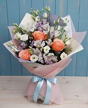 Букет цветов из:  Лизиантусы, Розы, Альстромерии и Гипсофила #REPLACE_PRED# Уруссу