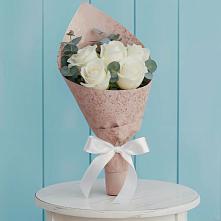Букет цветов из:  Розы в Уруссу