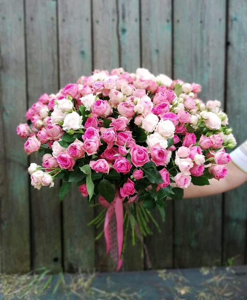 Букет Розовые кустовые розы Натали и Лав Лидия в Уруссу