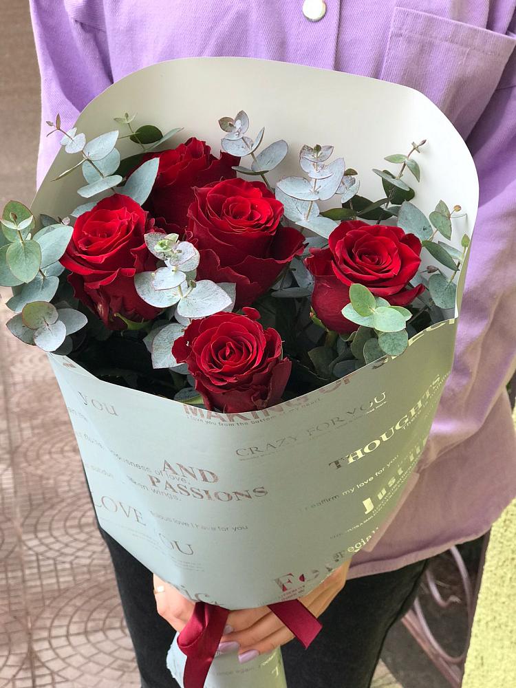 Букет цветов из: Розы в Уруссу