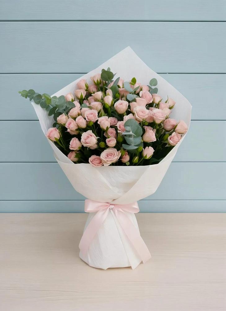 Букет цветов из: Розы в Уруссу