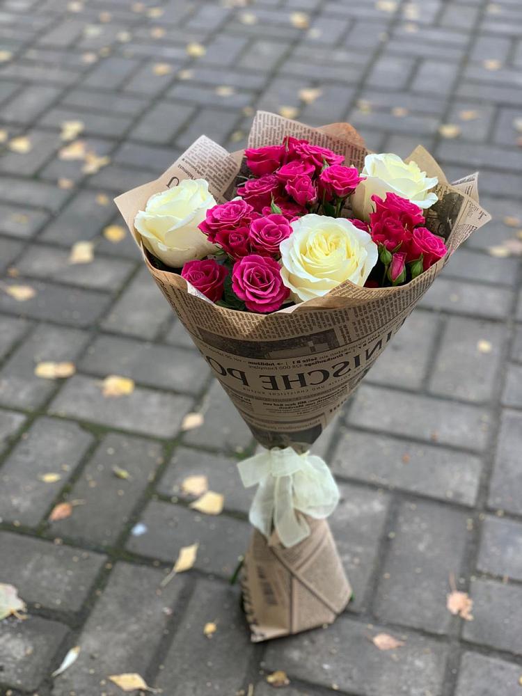 Букет цветов из: Розы в Уруссу