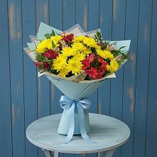 Букет цветов из:  Альстромерии и Хризантемы в Уруссу