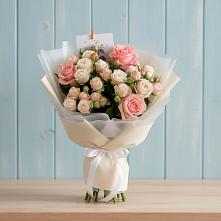 Букет цветов из:  Розы в Уруссу