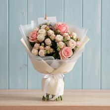 Букет цветов из:  Розы в Уруссу