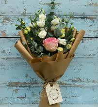 Букет цветов из:  Розы и Лизиантусы #REPLACE_PRED# Уруссу