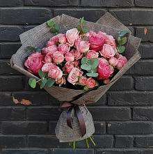 Букет цветов из:  Розы в Уруссу